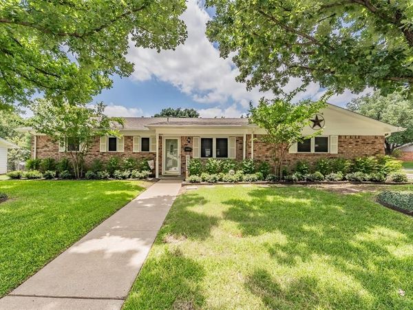 553 NW Janie Lane, Burleson, TX 76028