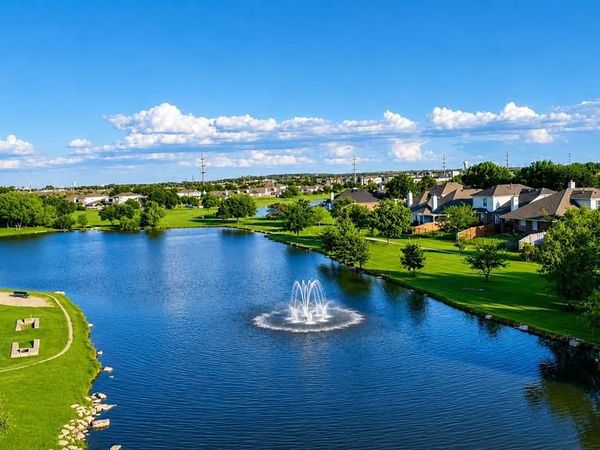 5412 Pecan Creek Circle, Fort Worth, TX 76244