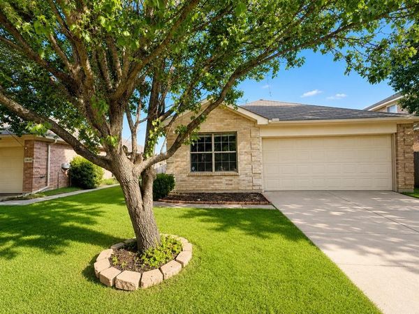 1249 Cottonwood Drive, Crowley, TX 76036