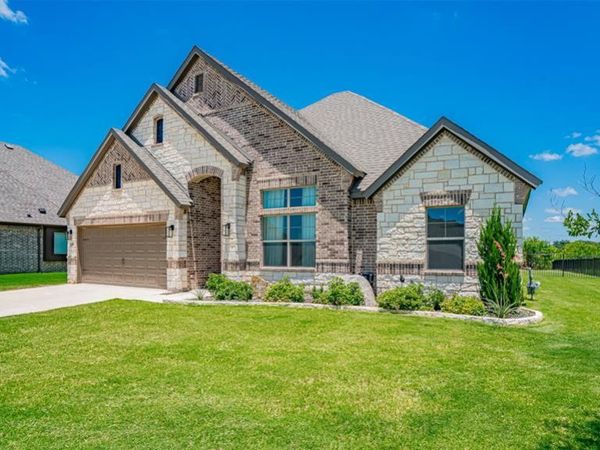 3136 Ferry Boat Lane, Granbury, TX 76049