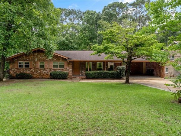 4906 Emerald Bay Drive , Northport, AL 35473