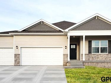 5402 N 182nd Street, Elkhorn, NE 68022