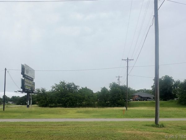 502 Highway 70 E, Kingston, OK 73439