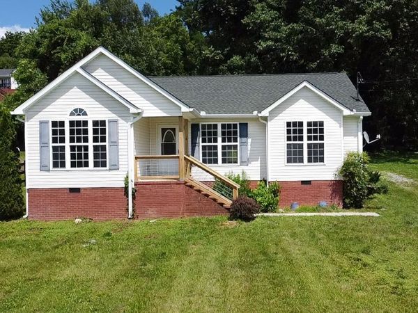 108 Sims Ave, Wartrace, TN 37183