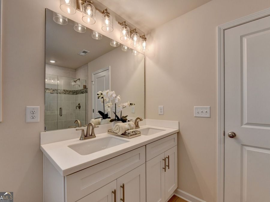 Property Image 82