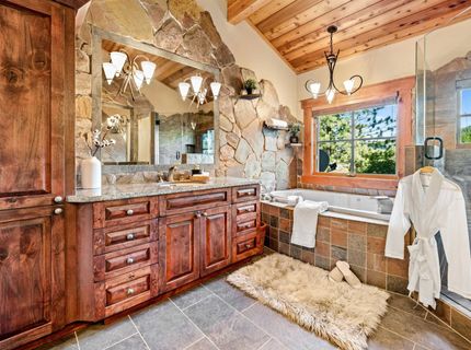 8401 Jake Teeter, Truckee, CA 96161 Photo