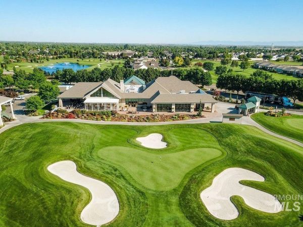 4522 W Sugar Tree Dr, Meridian, ID 83646