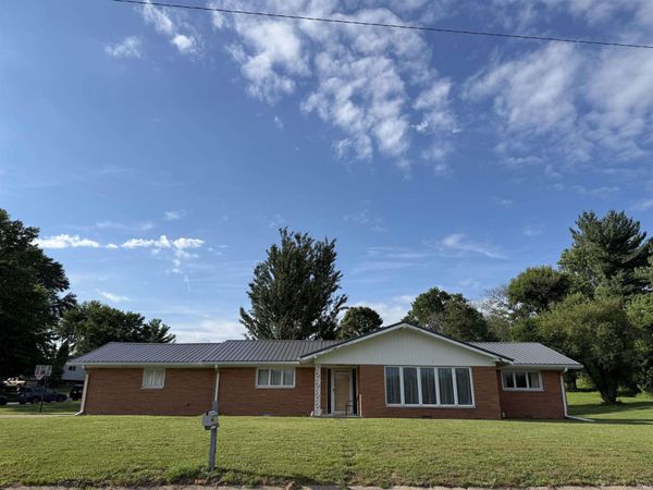 288 Locust Drive, Bloomfield, IN 47424