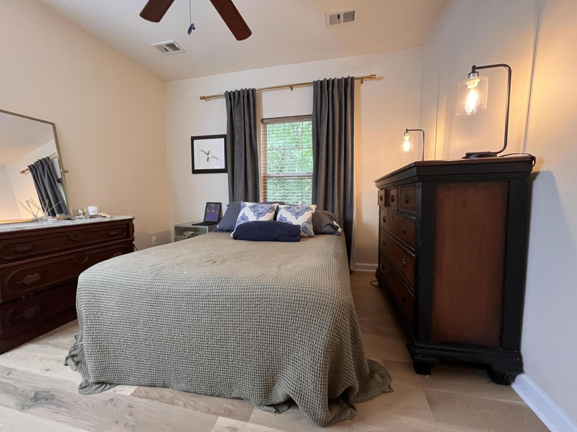 1108 Grove Park Photo 11