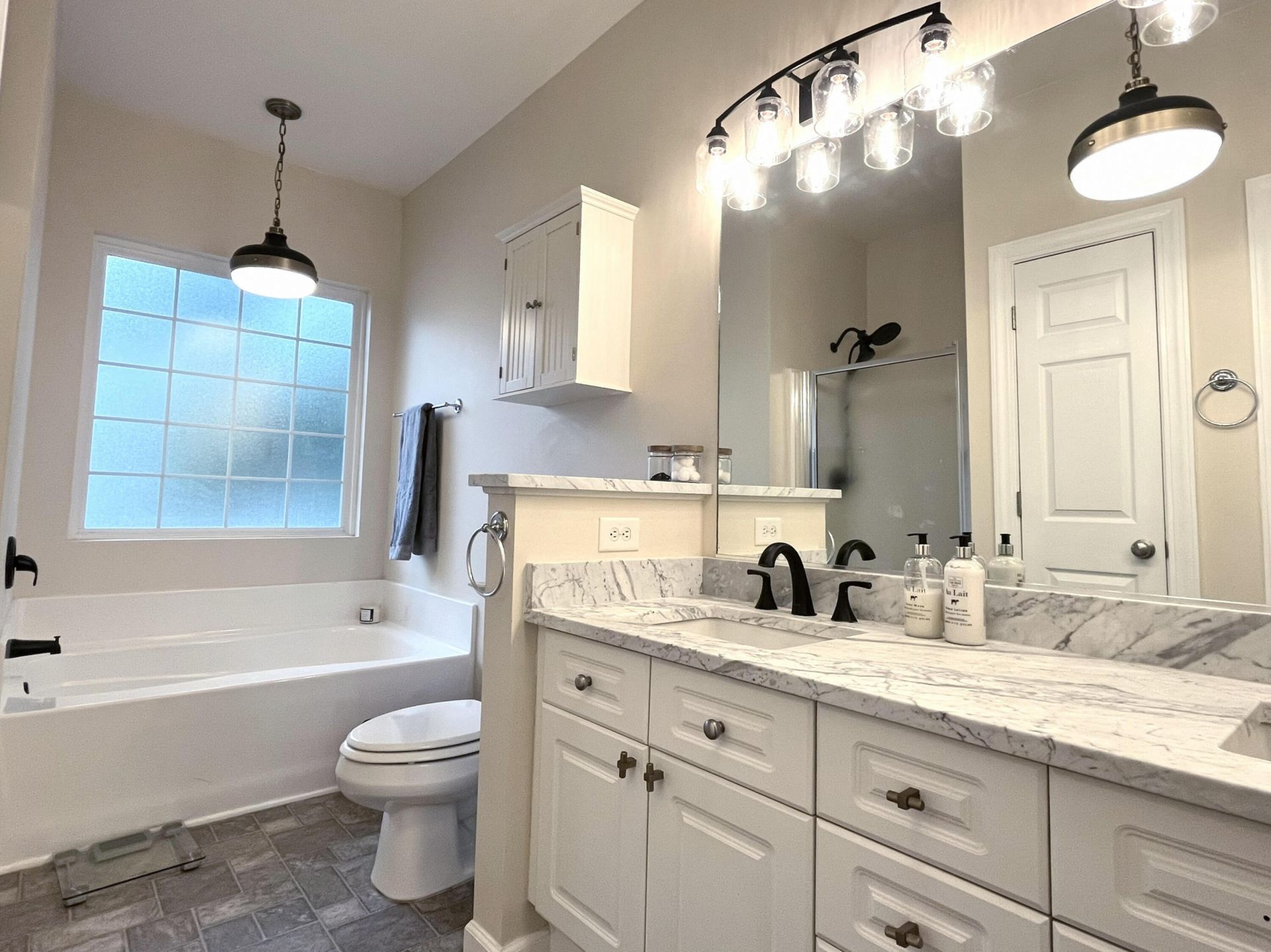 1108 Grove Park Photo 15