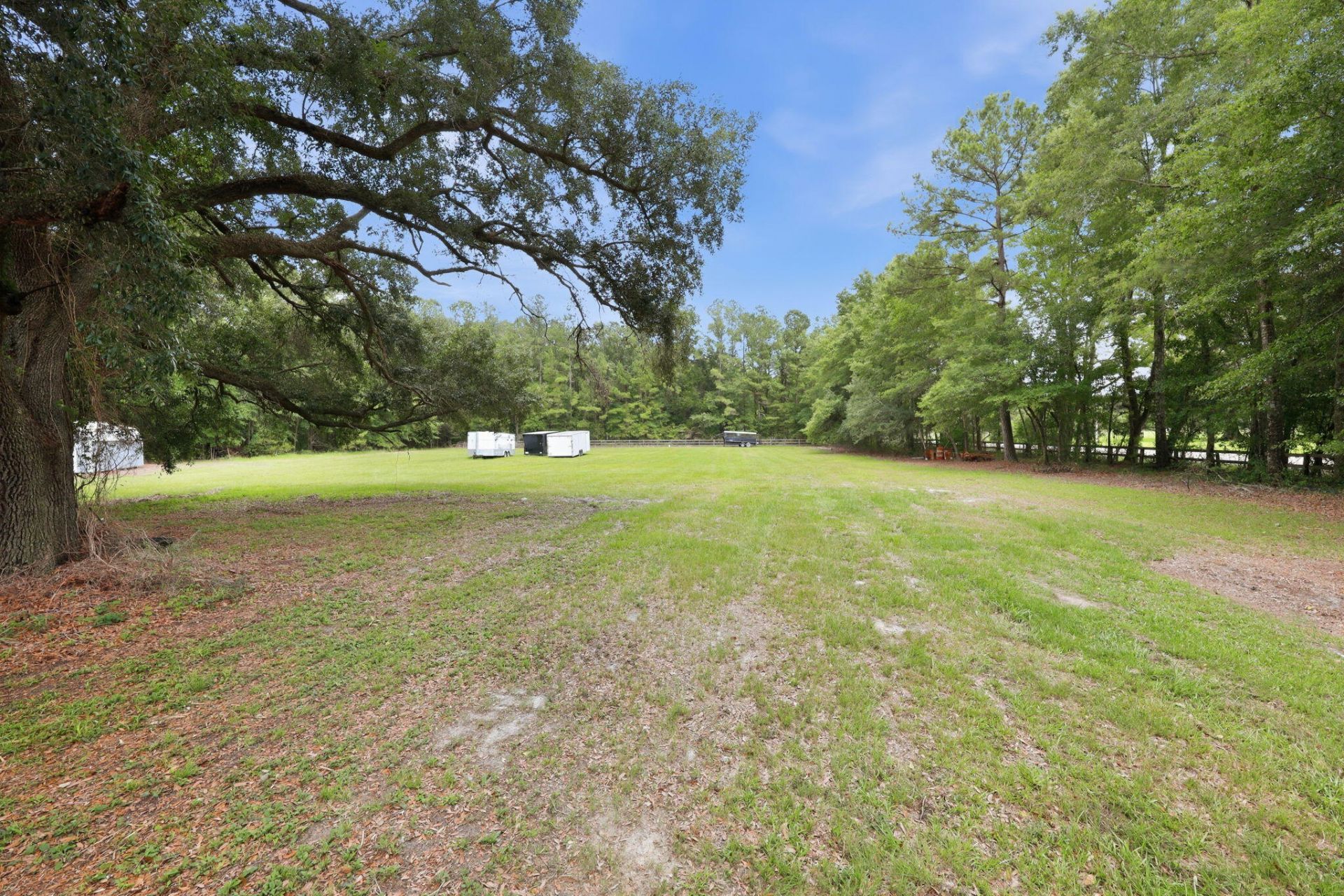 10806 Bells Highway Photo 32