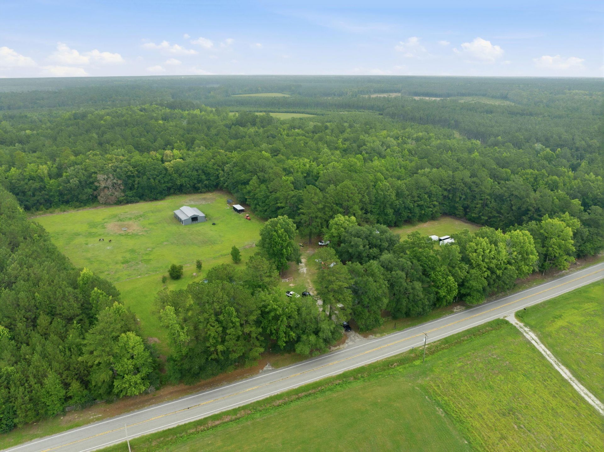 10806 Bells Highway Photo 46