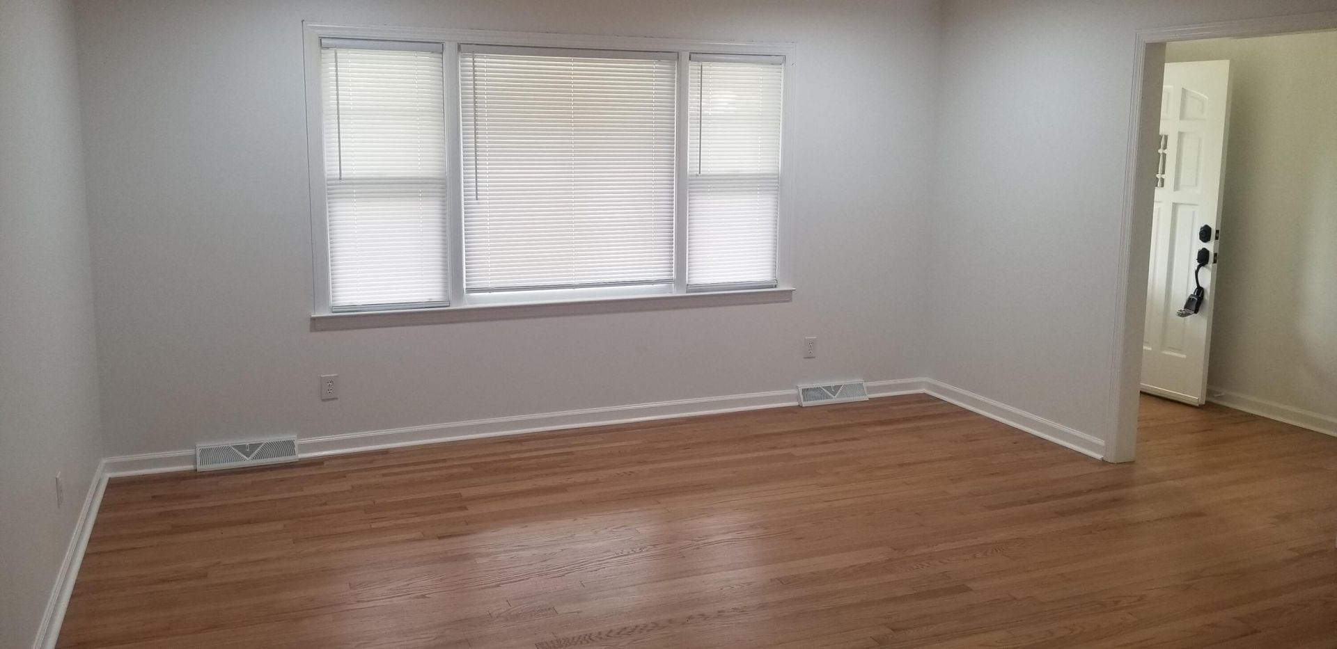 1439 Allen Street Photo 15