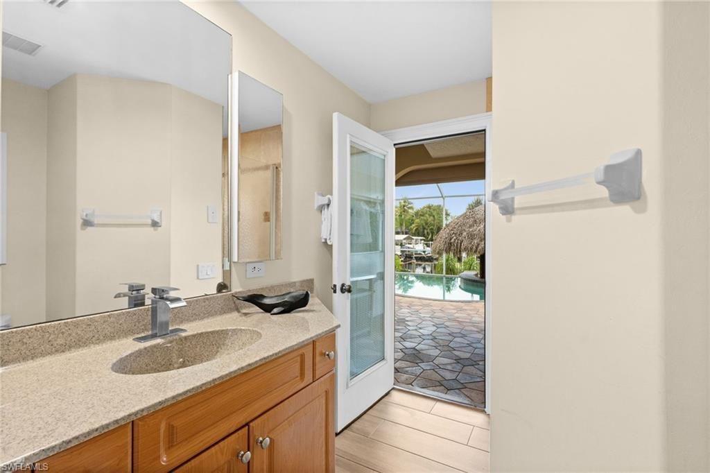2106 SE 20th Ln, Cape Coral, FL 33990 Photo