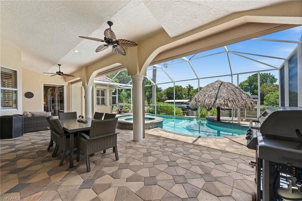 2106 SE 20th Ln, Cape Coral, FL 33990 Photo