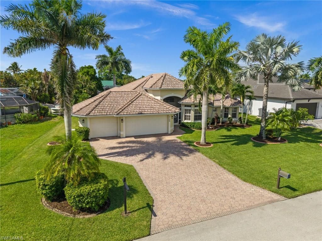 2106 SE 20th Ln, Cape Coral, FL 33990 Photo