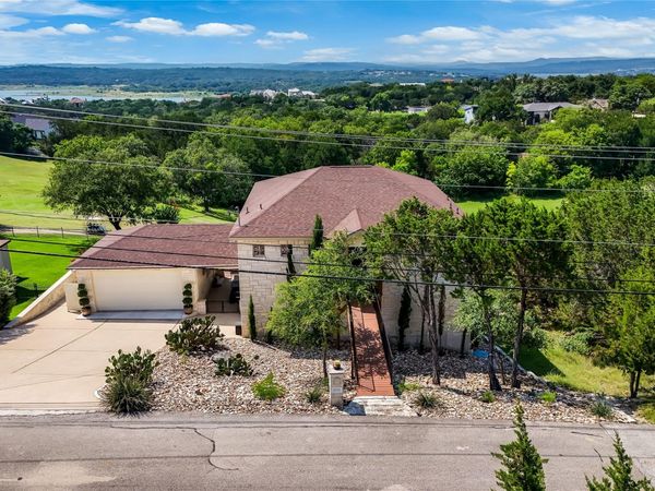 5200 Arrowhead DR, Lago Vista, TX 78645