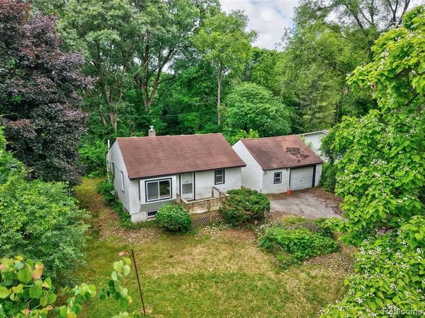1975 Porter Road , White Lake Twp, MI 48383