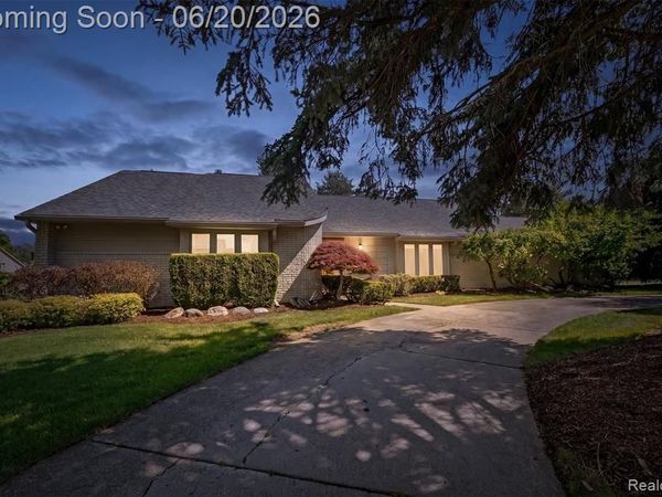 4771 Mada Court, West Bloomfield Twp, MI 48322