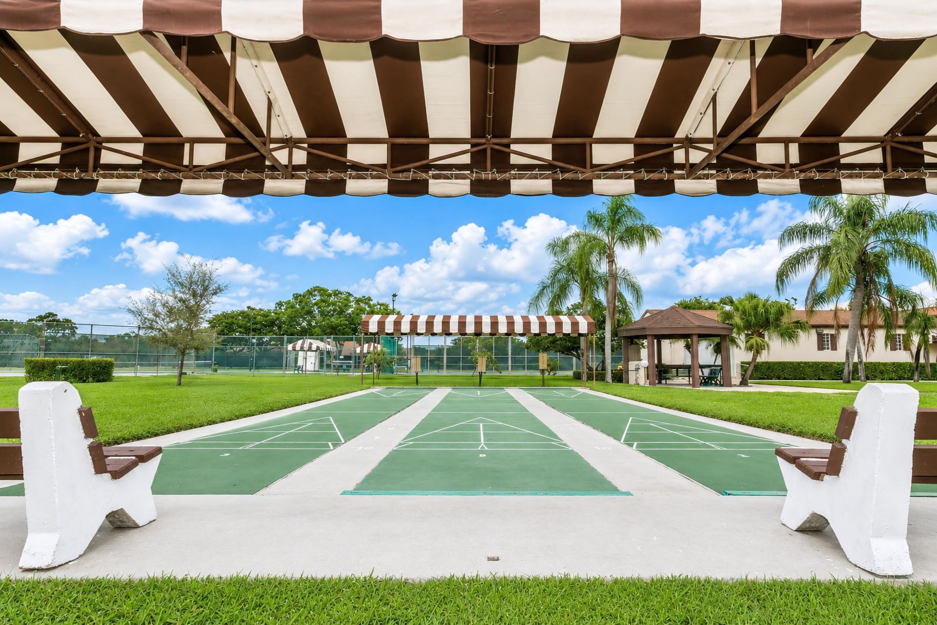 7892 Willow Springs Drive, Unit #1517, Greenacres, FL 33467 Photo