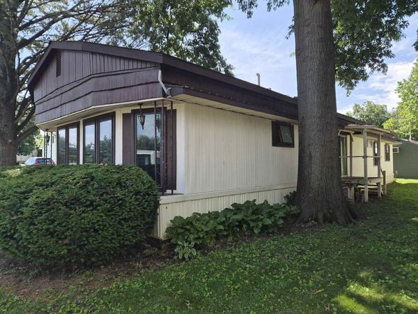 2220 Sunny Lane, Quincy, IL 62305