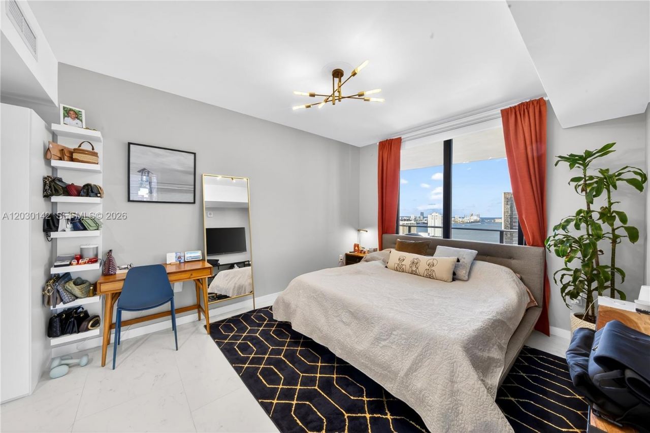 1010 Brickell Ave , Unit 2905, Miami, FL 33131 Photo
