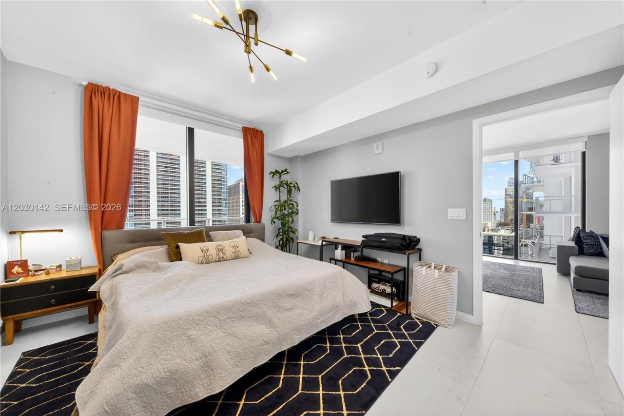 1010 Brickell Ave , Unit 2905, Miami, FL 33131 Photo