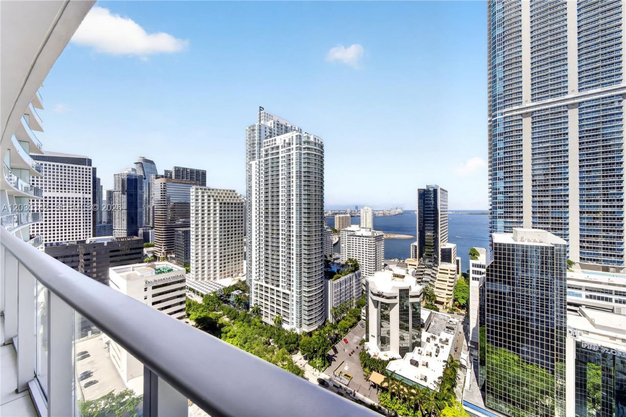 1010 Brickell Ave , Unit 2905, Miami, FL 33131 Photo
