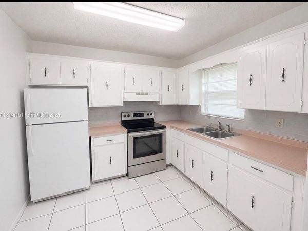5771 SW 36th Ct , Unit 301, Davie, FL 33314