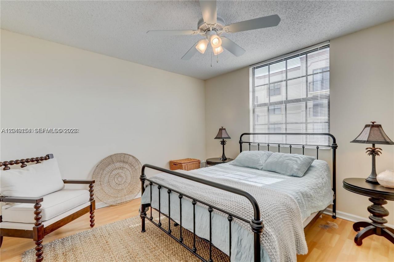 1919 Van Buren St , Unit 620A, Hollywood, FL 33020 Photo