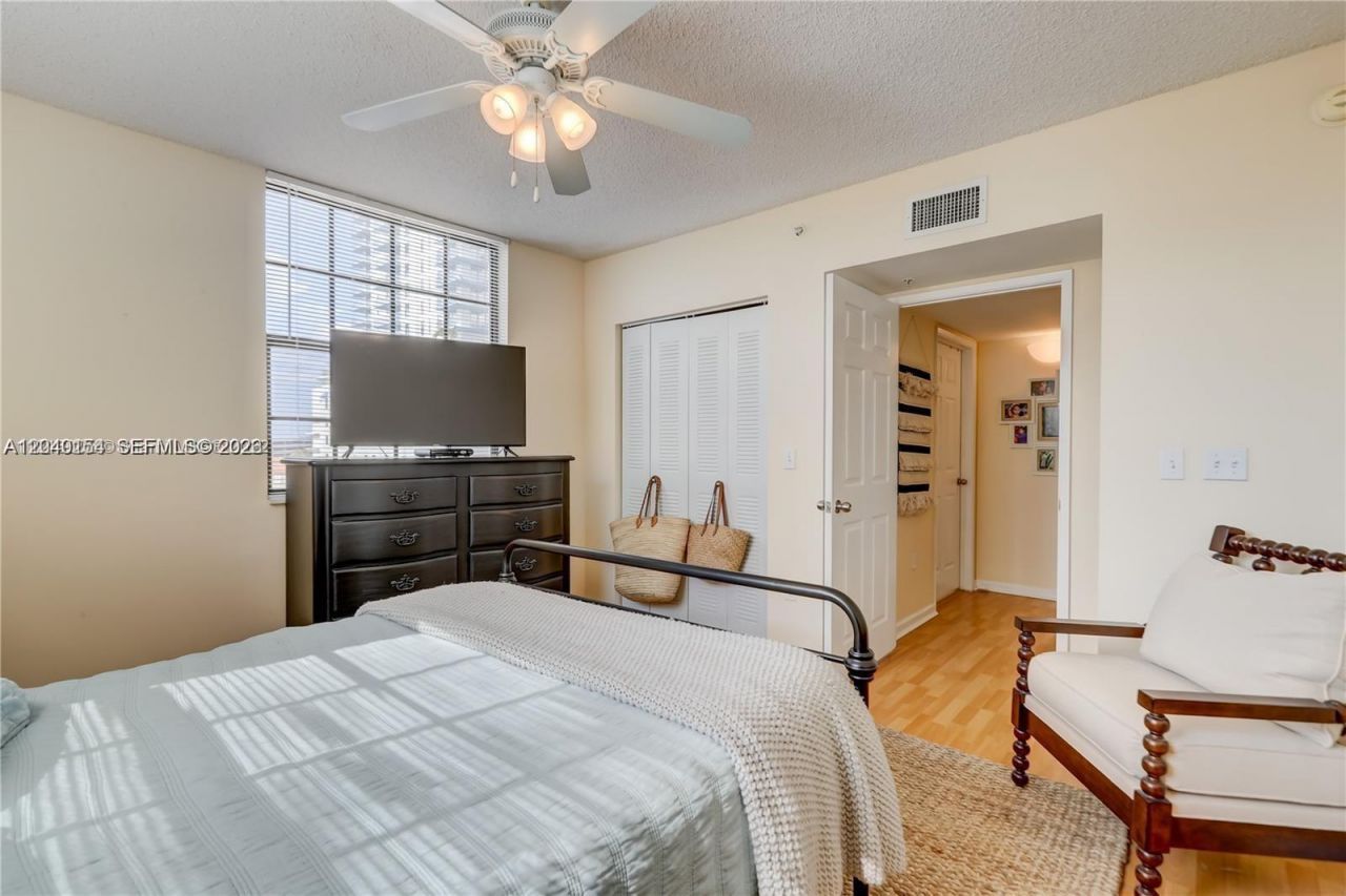 1919 Van Buren St , Unit 620A, Hollywood, FL 33020 Photo