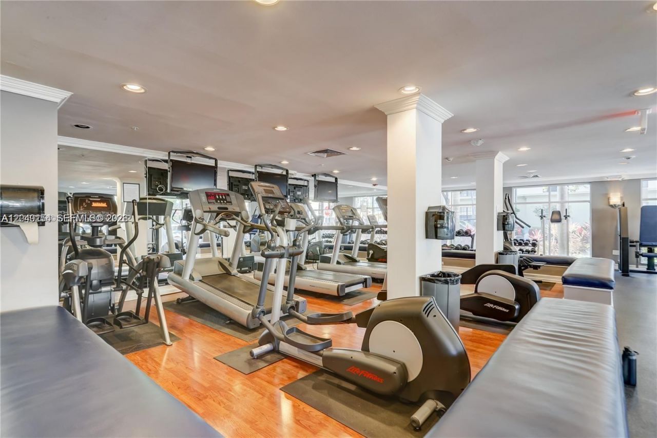 1919 Van Buren St, Unit 620A, Hollywood, FL 33020 Photo
