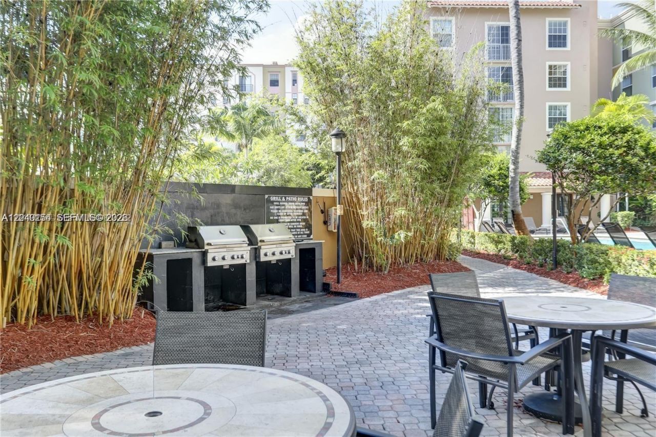 1919 Van Buren St, Unit 620A, Hollywood, FL 33020 Photo