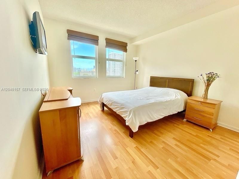 17150 N Bay Rd, Unit 2912, Sunny Isles Beach, FL 33160 Photo