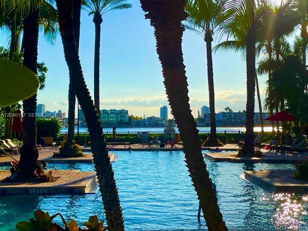 17150 N Bay Rd, Unit 2912, Sunny Isles Beach, FL 33160 Photo