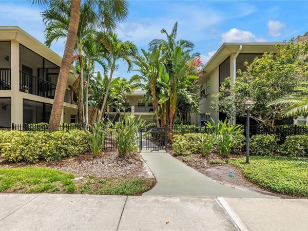 555 3RD STREET N, Unit 13, ST PETERSBURG, FL 33701