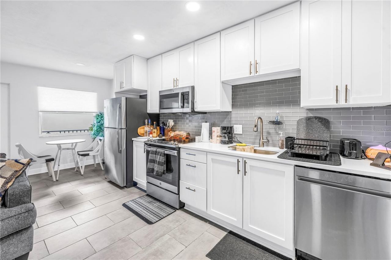 555 3rd Street N, Unit 13, Saint Petersburg, FL 33701 Photo
