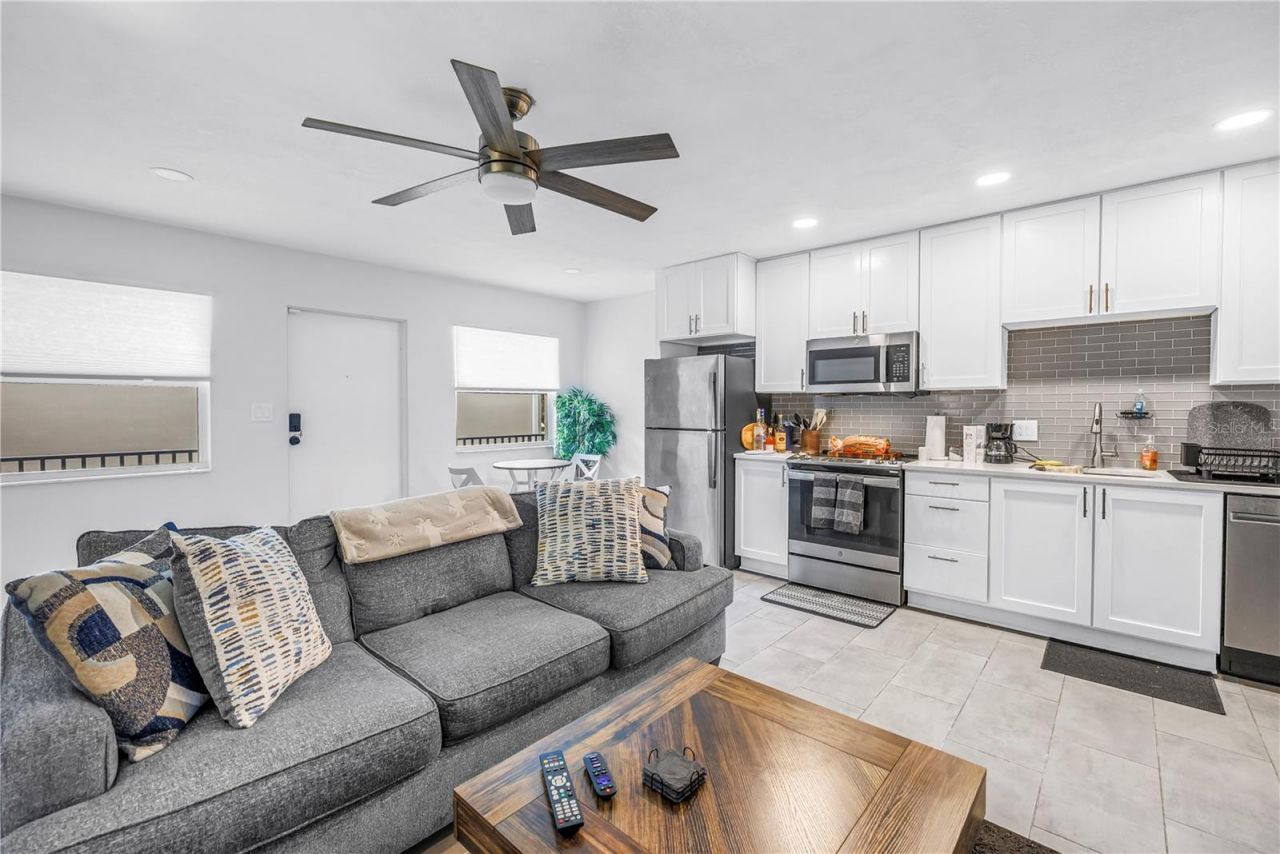555 3rd Street N, Unit 13, Saint Petersburg, FL 33701 Photo