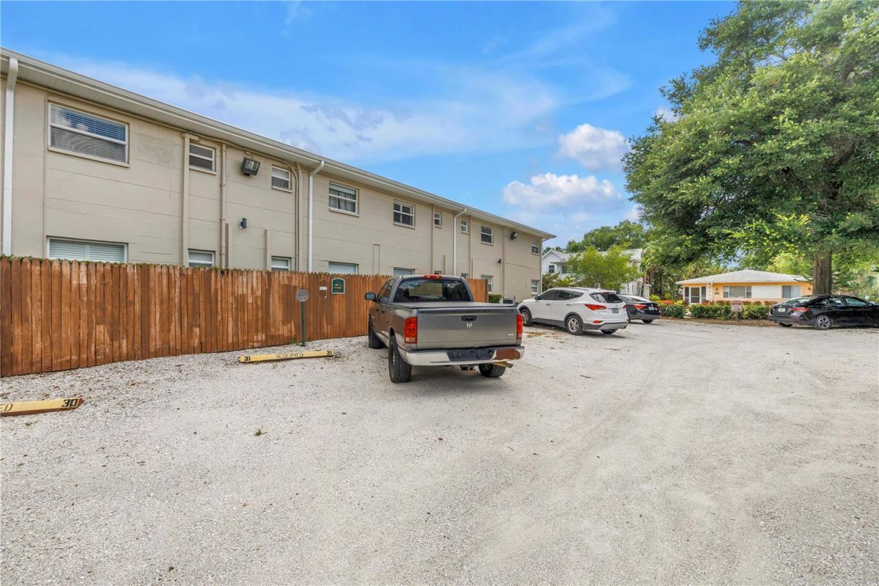 555 3rd Street N, Unit 13, Saint Petersburg, FL 33701 Photo