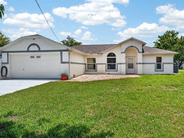 20 LAKE MEADOW WAY , ORMOND BEACH, FL 32174