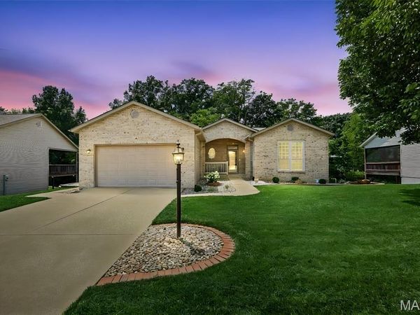 5225 Sundrop Court, Godfrey, IL 62035