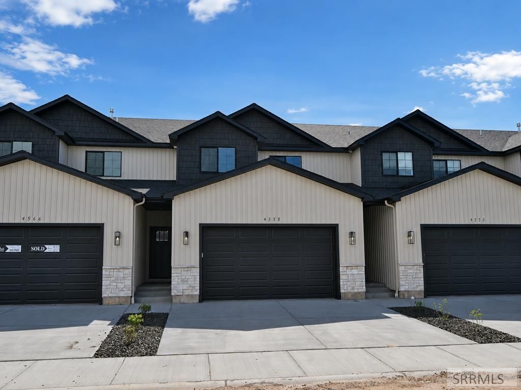 4558 Kapono Court, Ammon, ID 83406 Main Photo