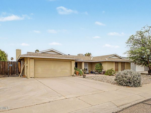 4010 W CAMPO BELLO Drive, Glendale, AZ 85308