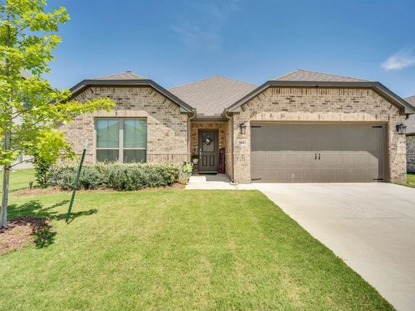 561 Baffin Bay Drive, Waxahachie, TX 75165