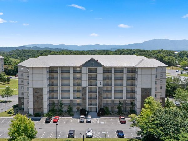 124 Plaza Drive, Pigeon Forge, TN 37863