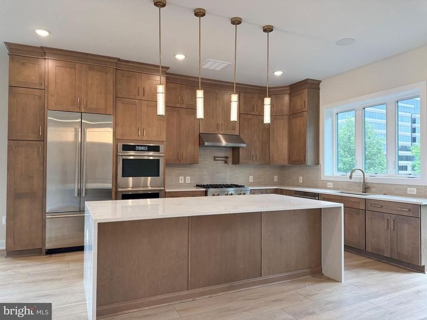 6332 Cetus Lane , North Bethesda, MD 20852 Main Photo