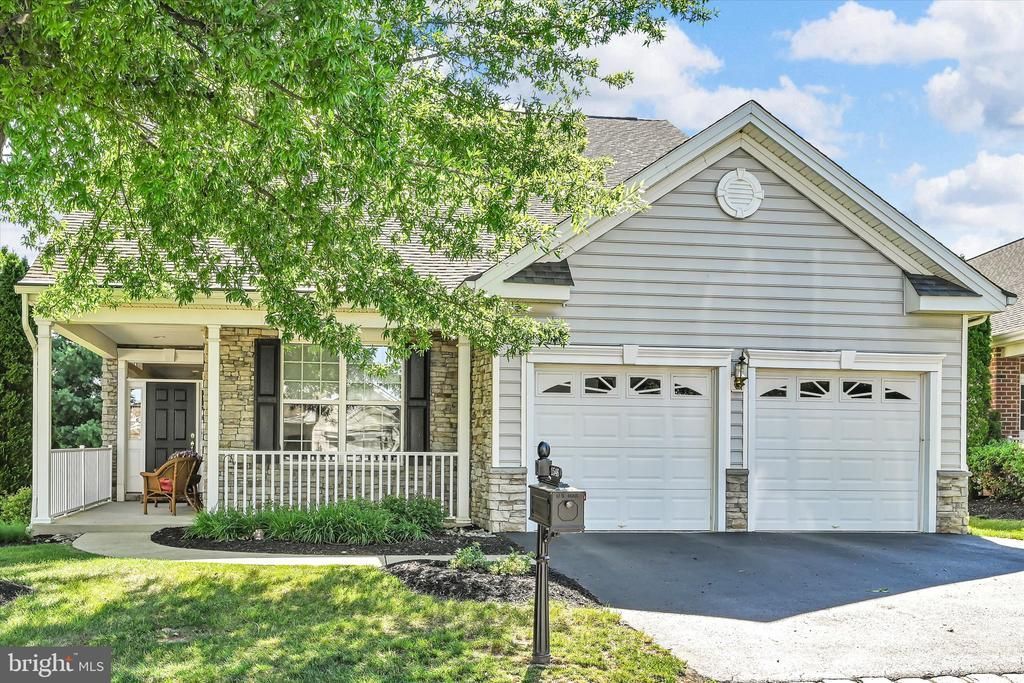 1546 EMERSON DRIVE, MOUNT JOY, PA 17552