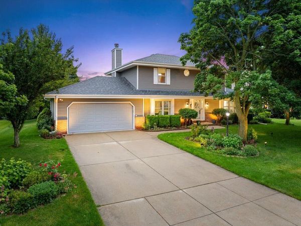 W158N10482 Fieldstone PASS, Germantown, WI 53022