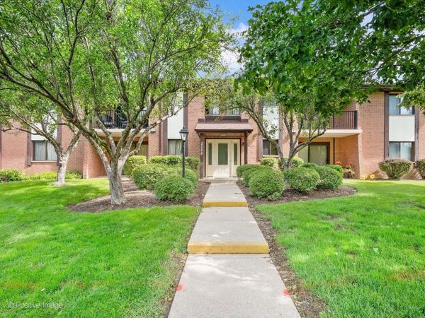 2228 Wharf Drive , Unit 1406, Woodridge, IL 60517