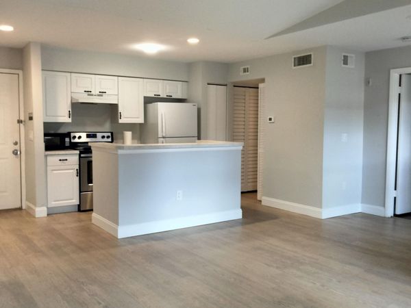4847 Via Palm Lakes, Unit 1020, West Palm Beach, FL 33417